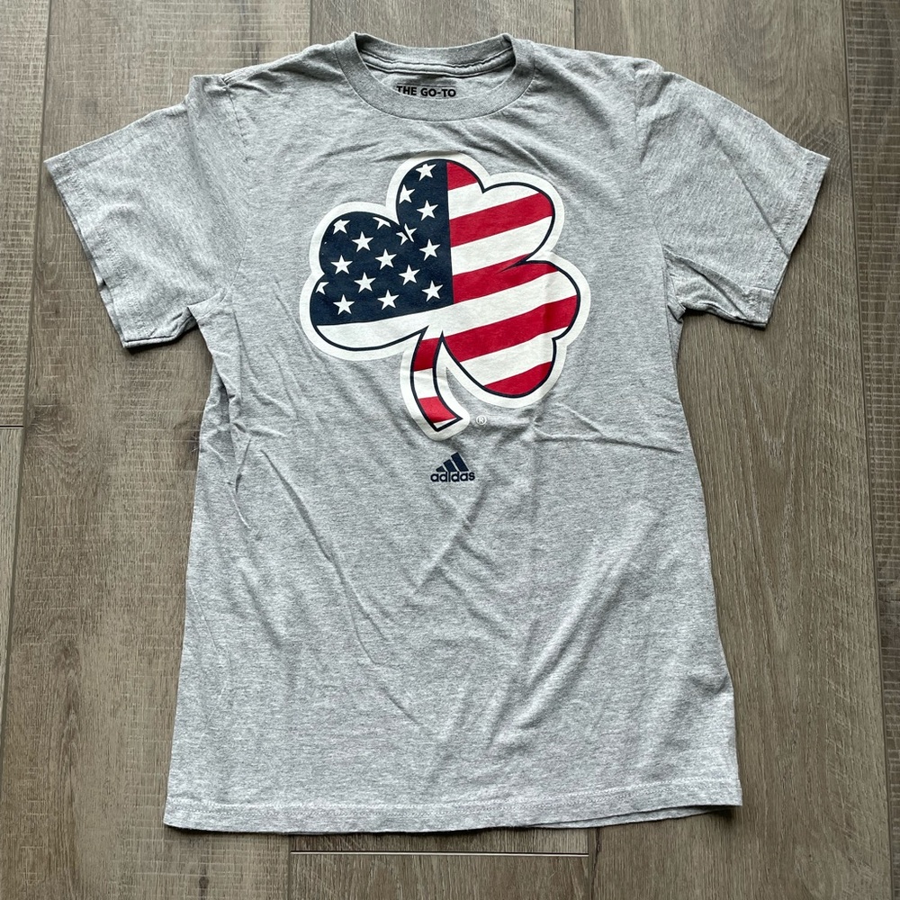 Adidas Notre Dame Stars and Stripes Clover Tee in Gray Size Small